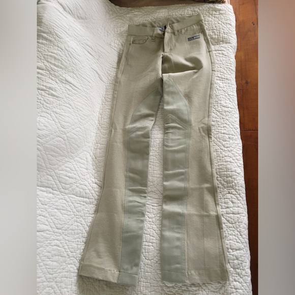 Tuk Tuk Riding Jeans - Picture 4 of 7